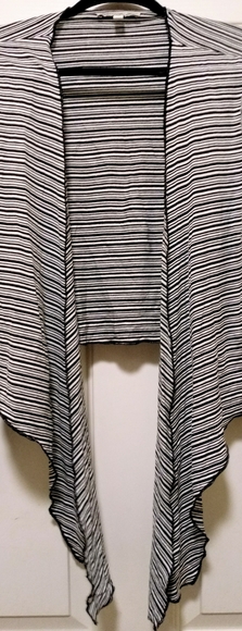 Versatile Striped, Lightweight Cardigan - Picture 4 of 16